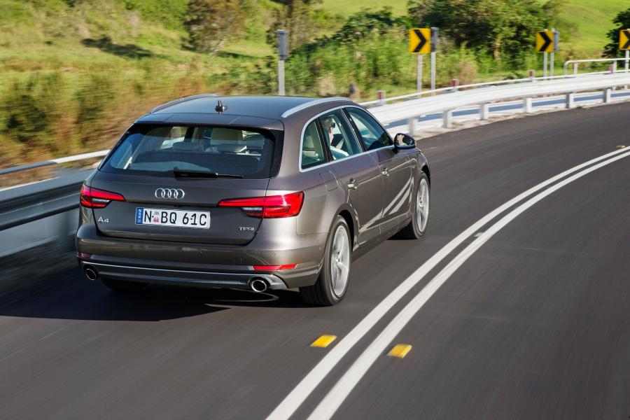  Audi A4 Avant 2.0 TFSI 2016 года  (AU) (фото 15 из 24)